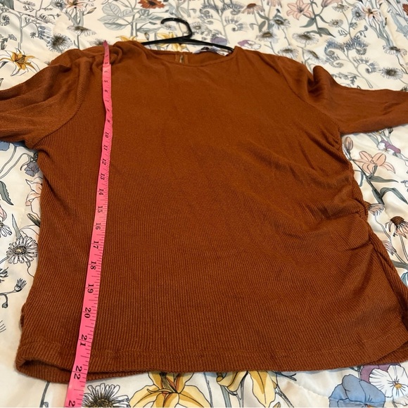 Walter Baker Gavie Solid Ruched Top - Picture 10 of 11